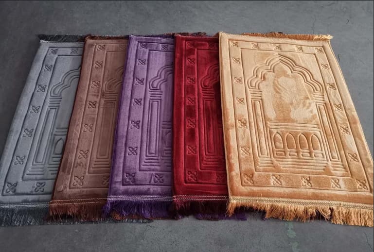 Simple Sajadah prayer mat